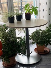 Steh-Tisch, höhenverstellbar